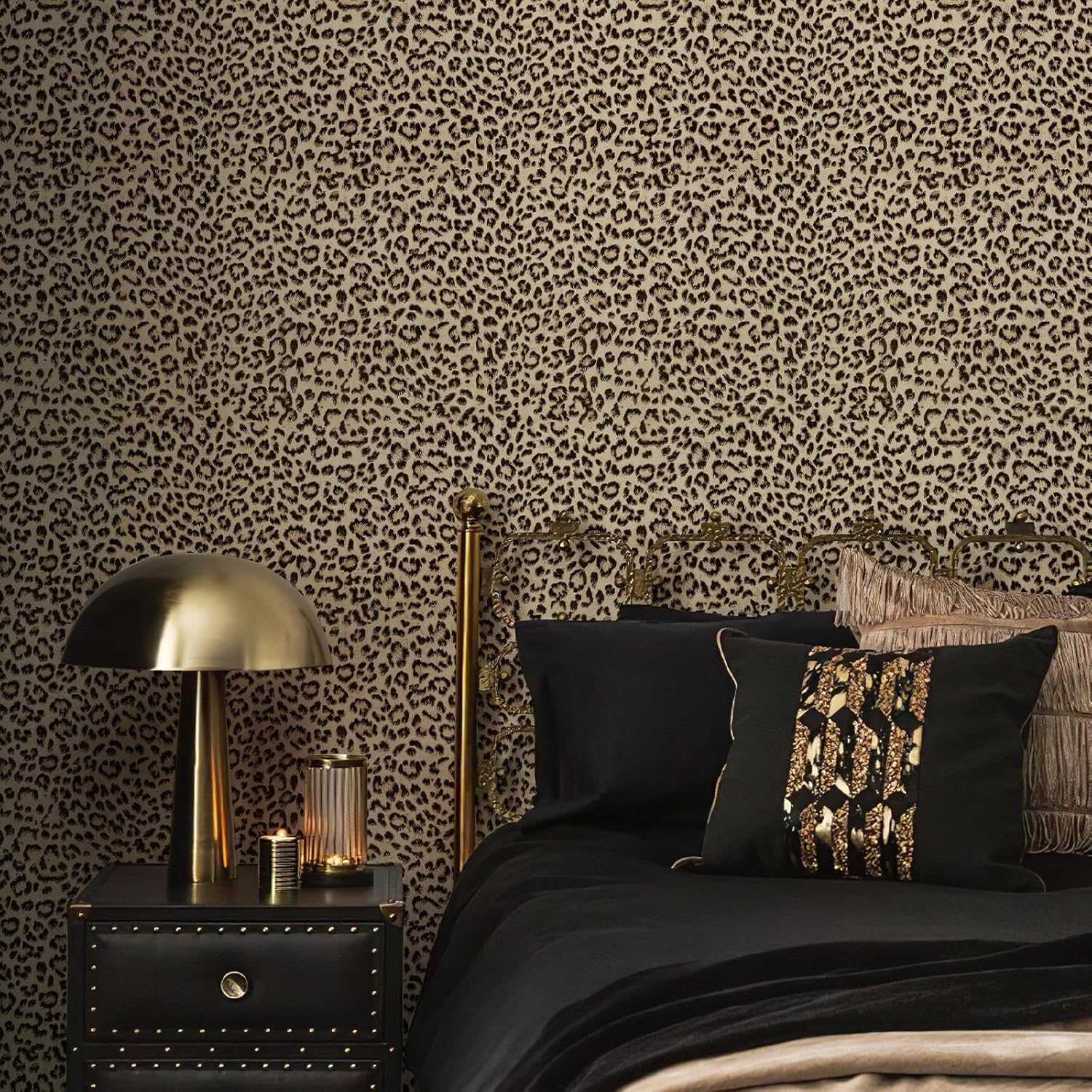 JiffDiff Leopard Print Peel and Stick Wallpaper, Waterproof Removable Self Adhesive Textured Wall Paper, Yellow Unique Funky Cheetah Contact Paper for Bedroom and Bathroom 480"X17.3"(57.6 sq. ft)